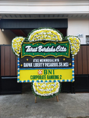 Papan Bunga Duka di Widasari